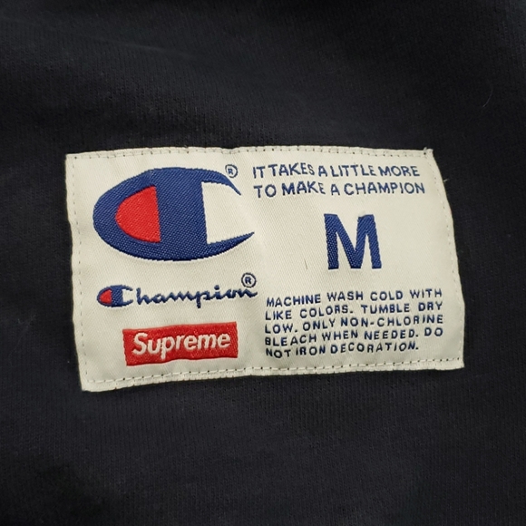 Supreme Champion Sweatshirt - Picture 3 of 6